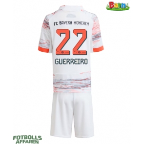 Bayern Munich Raphael Guerreiro #22 Bortaställ Barn 2025-26 Kortärmad (+ Korta byxor)